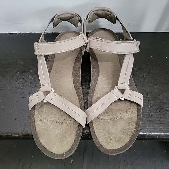 Teva Womens Ysidro Universal 1015121 Beige Leather Comfort Strappy Sandals Sz 11 - Picture 2 of 7
